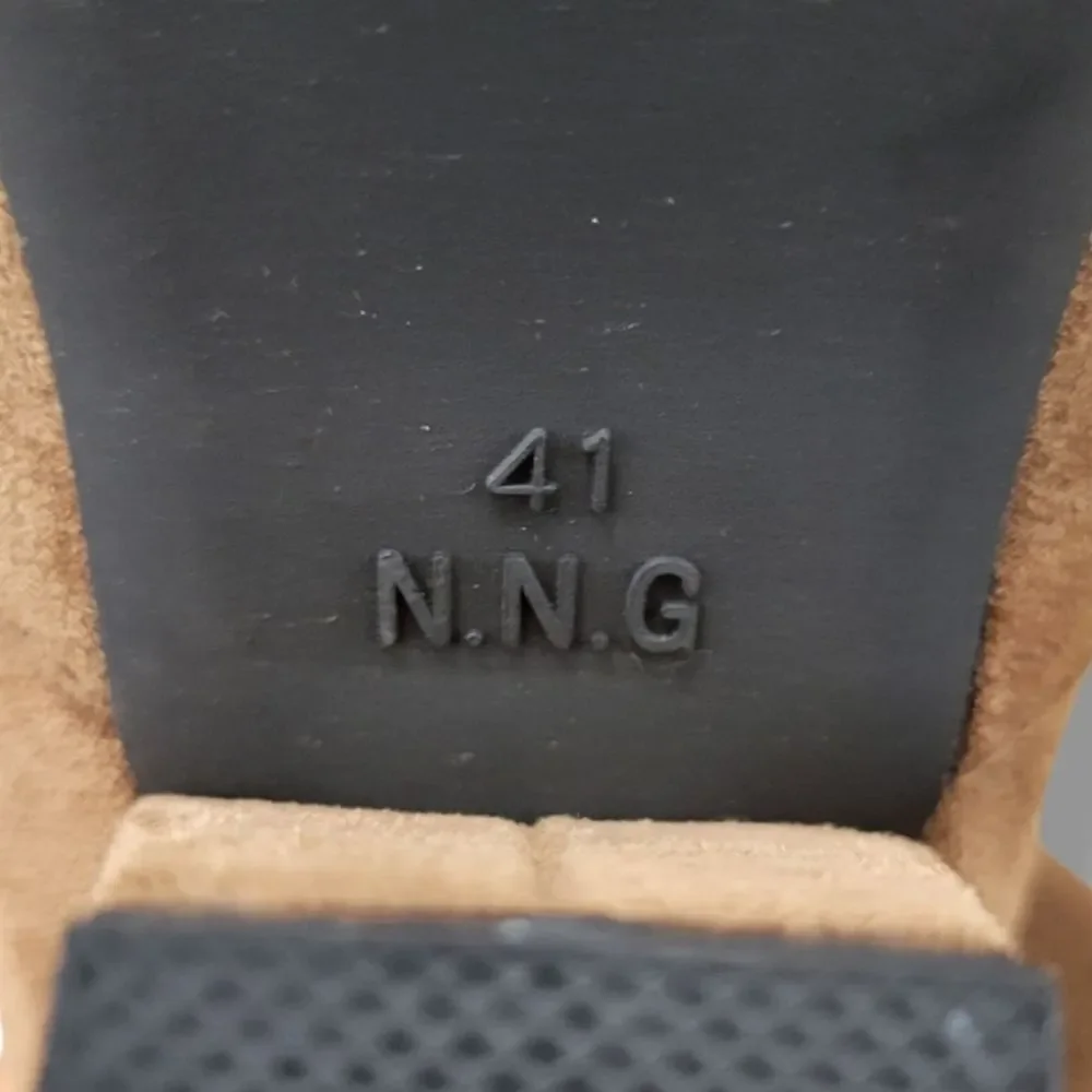 N.N.G shoes size